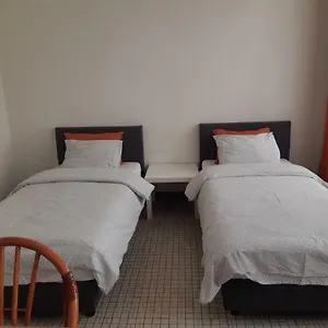 Rentbynight 3* Bruxelles
